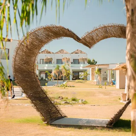 Hotel Alia Luxury And 3*
